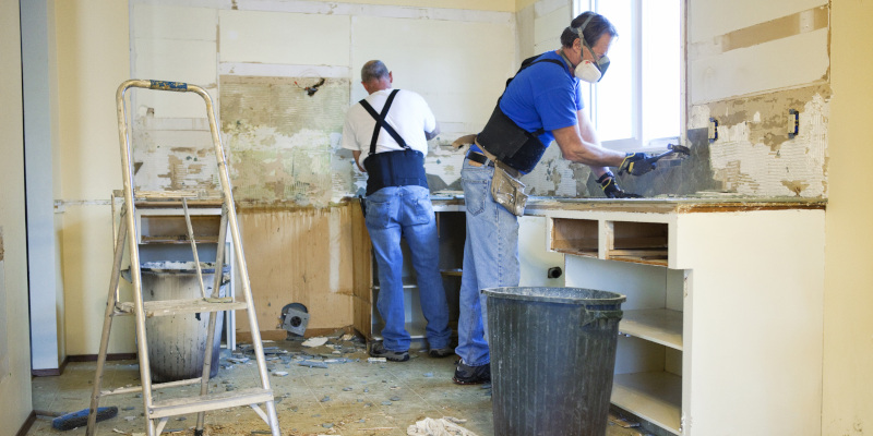 Why Hire a Professional Building Demolition Contractor for Your Renovation Project?